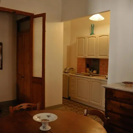 Il Carrugio Apartment *